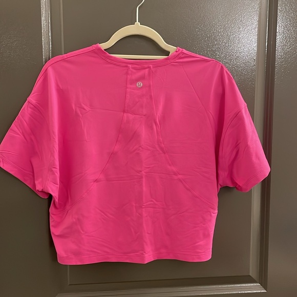 Lululemon abrasion resistant crop tee - Picture 7 of 7